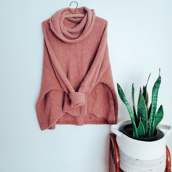 Jessica Simpson Sweaters - Jessic Simpson funnel neck sweater